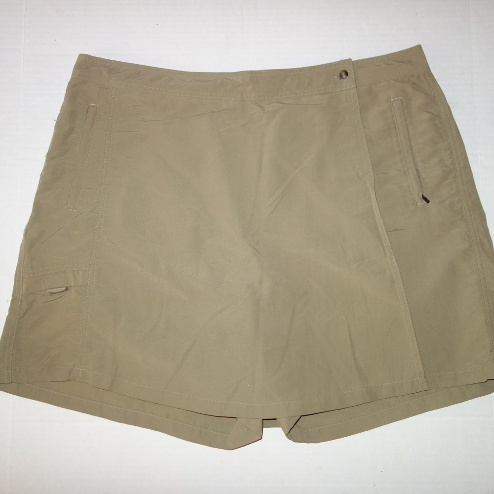 L.L. Bean Women's Tan Skort